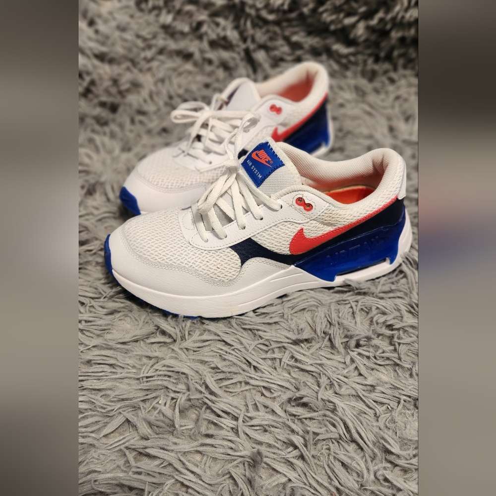 Mens size 7 Nike Air max